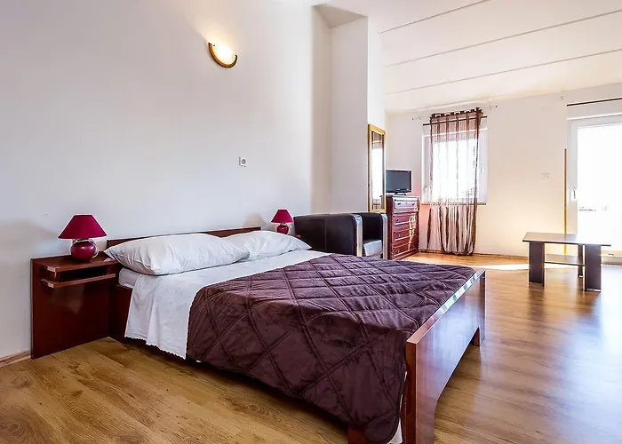 Apartman Lenka *